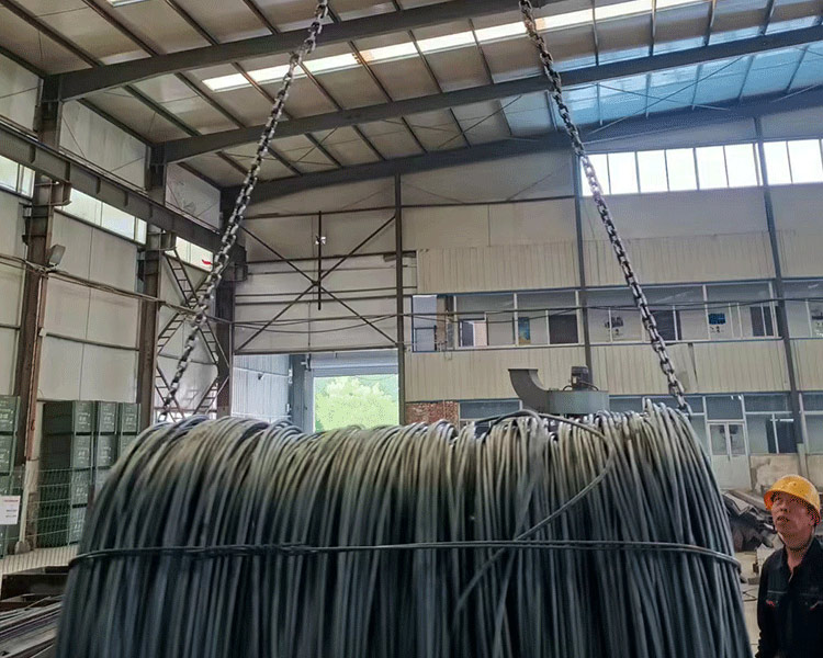 三億工程公司給您講講，山西人防門油漆有什么要求？